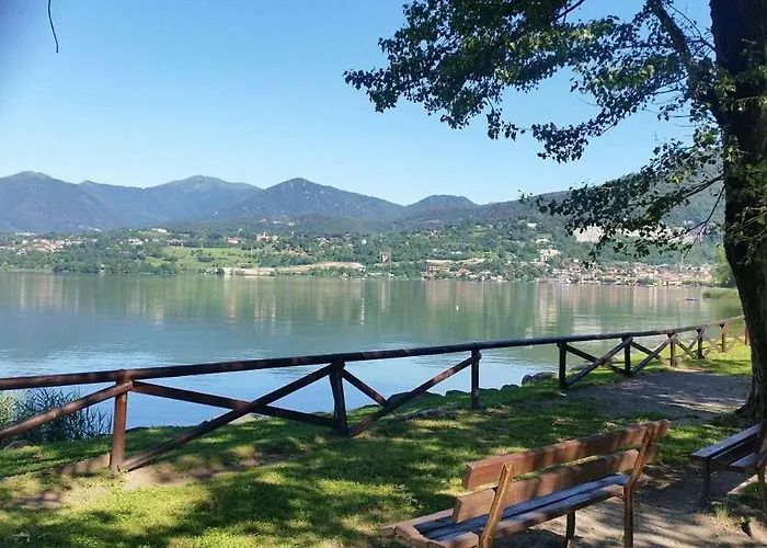 J&c House -lake Bosisio * 博斯斯帕日尼