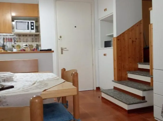 J&c House -lake Bosisio * Бозизио-Парини