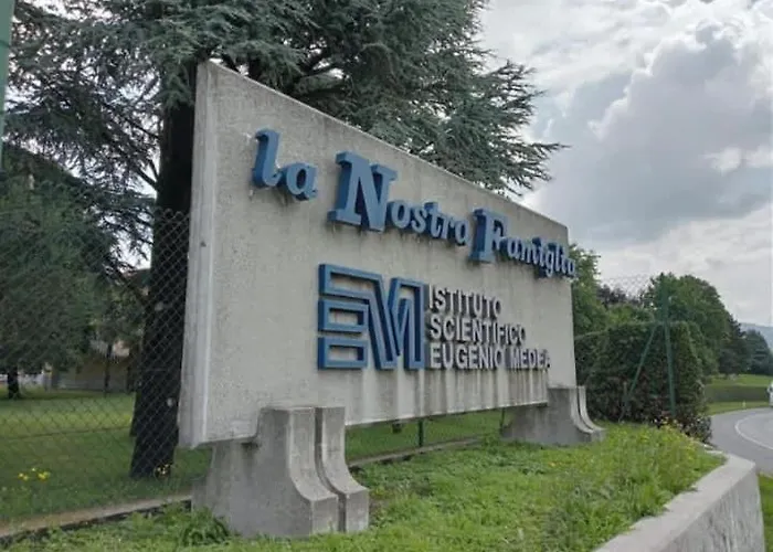 J&c House -lake Bosisio Бозизио-Парини