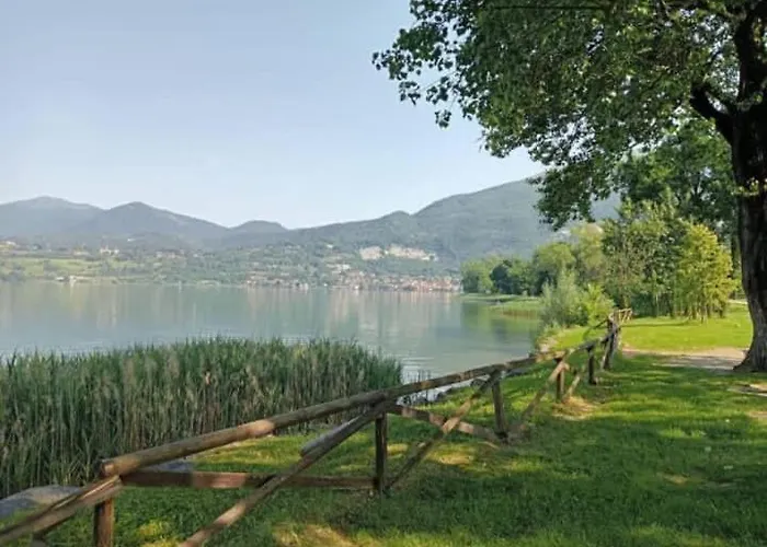 J&c House -lake Bosisio Апартаменты